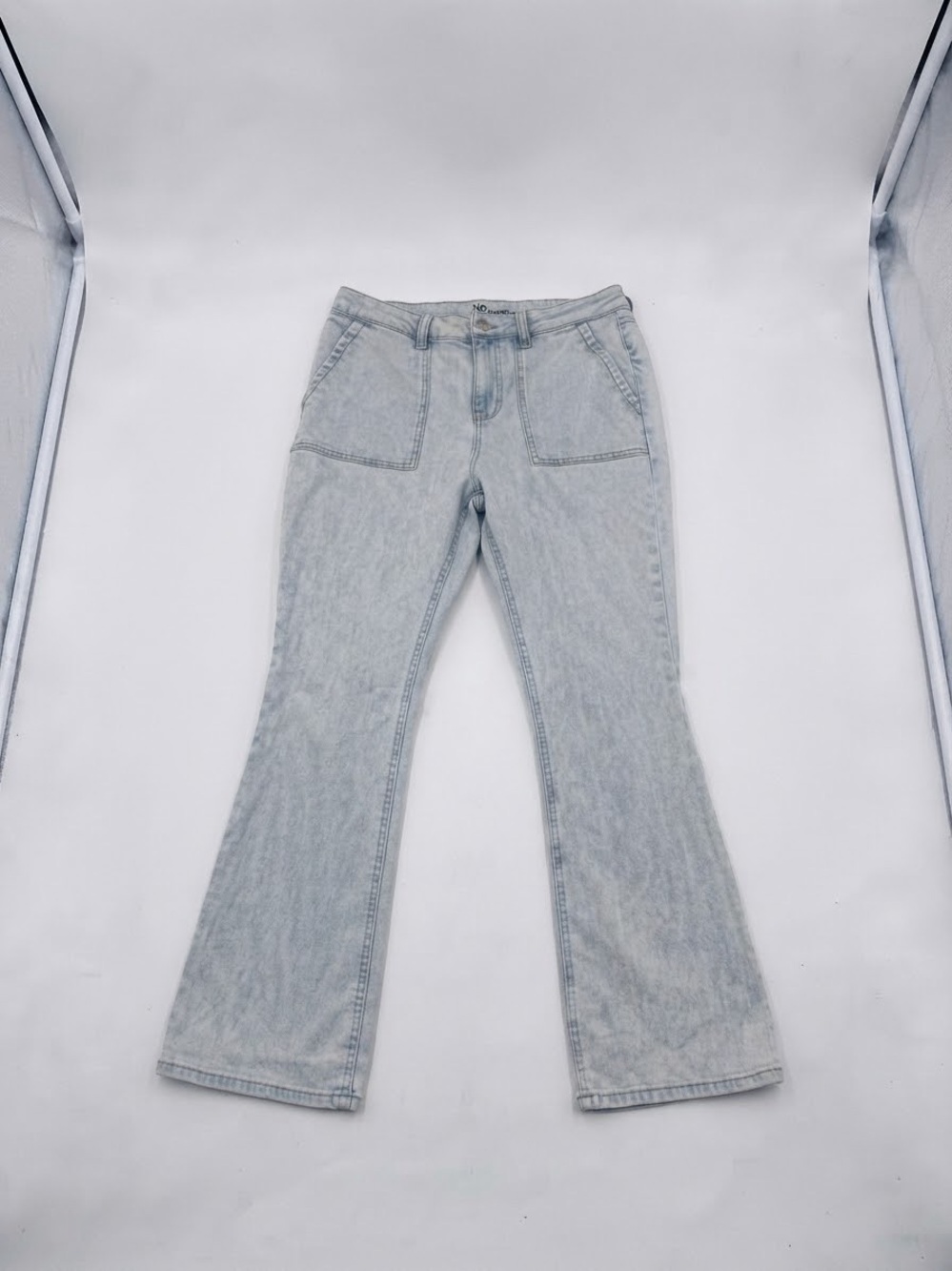 No Boundaries Light Wash Flare Jeans with Front Patch Pockets Size 8